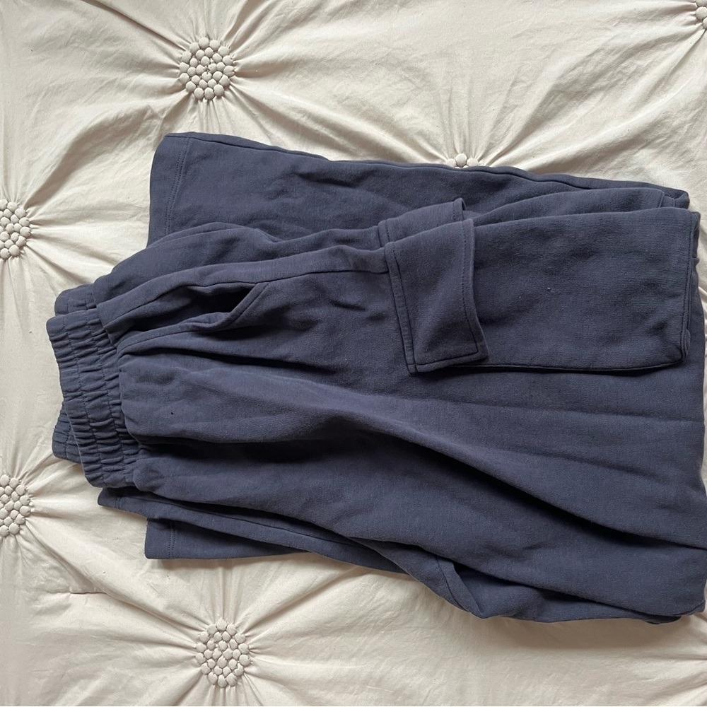Zara Sweatpants. Wide leg and pockets
